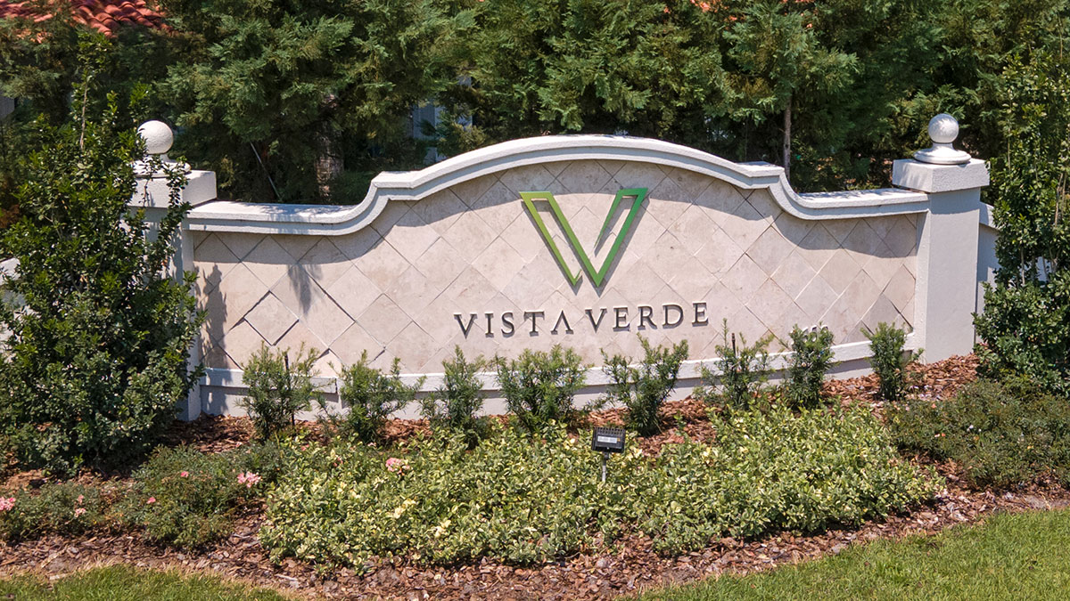 Vista Verde apartment sign in MetroWest