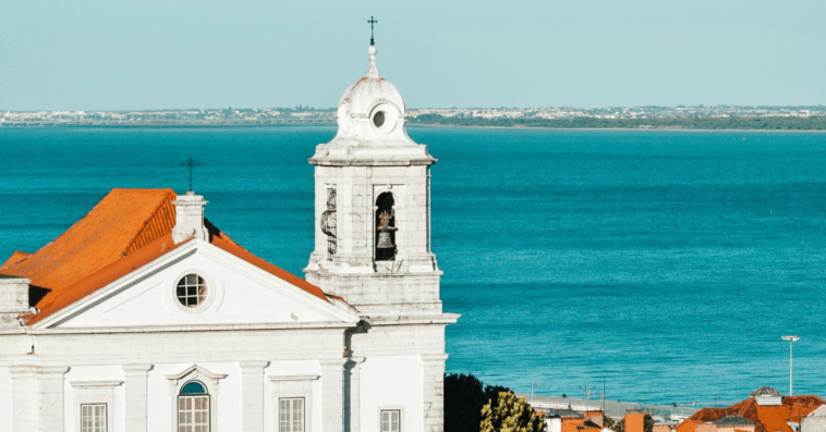 Lisbon_Portugal_ocean_church